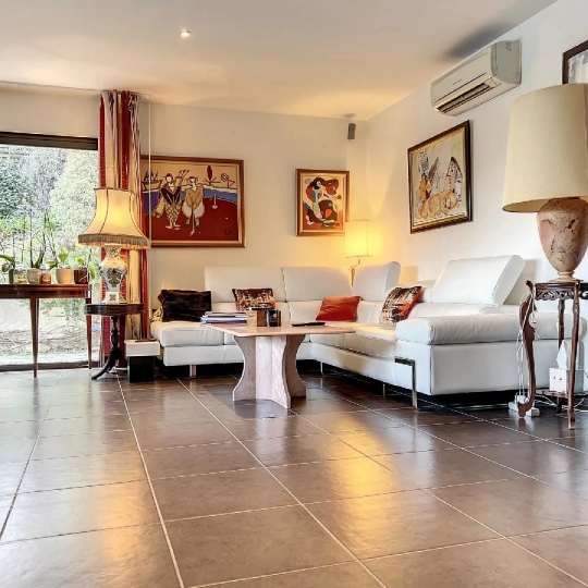  Annonces CAGNES SUR MER : Maison / Villa | MOUGINS (06250) | 130 m2 | 950 000 € 