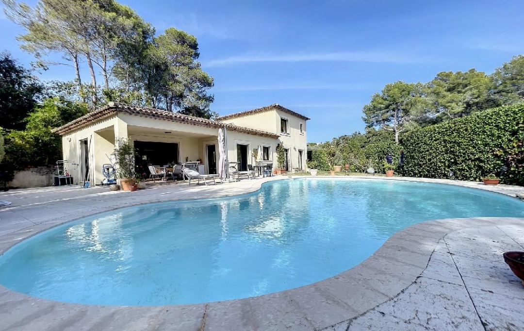 Annonces CAGNES SUR MER : Maison / Villa | MOUGINS (06250) | 130 m2 | 950 000 € 