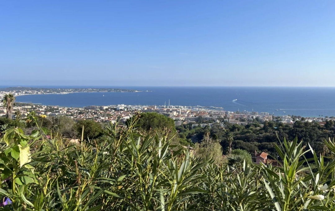 Annonces CAGNES SUR MER : Maison / Villa | VALLAURIS (06220) | 158 m2 | 1 300 000 € 